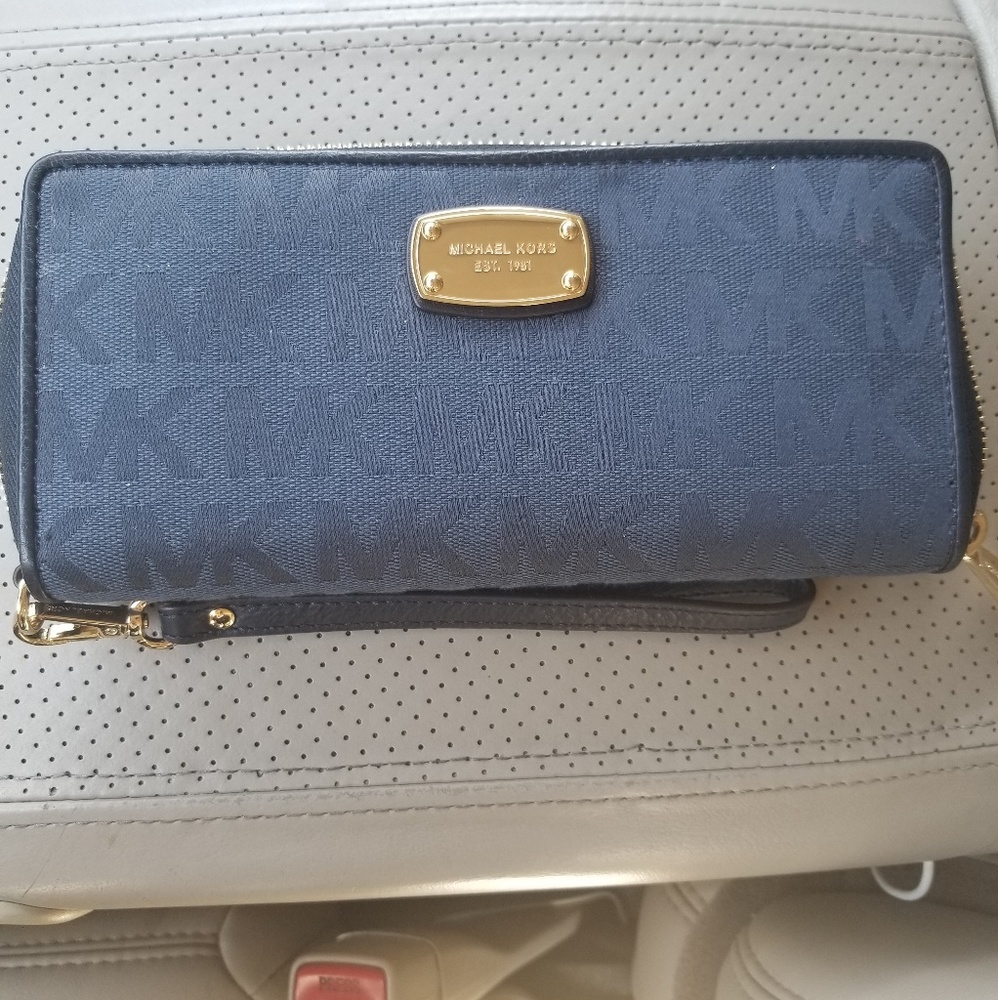 Michael Kors wallet